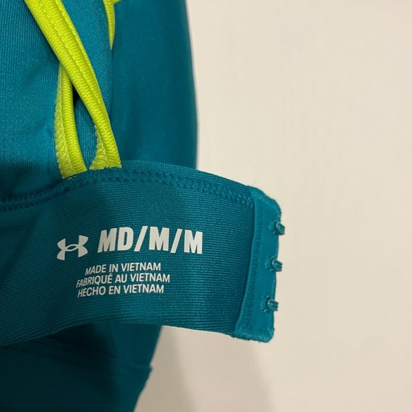 Women's UA Infinity High Crossover Sports Bra, Coastal Teal / Lime Surge - Picture 3 of 3